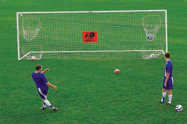KwikGoal Pocket Target Net 3B903
